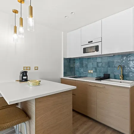 Front De Le Soleil Centre Juan Les Pins Apartament *